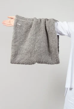 Privatsachen Scarves^Adrettich Scarf in Hemd