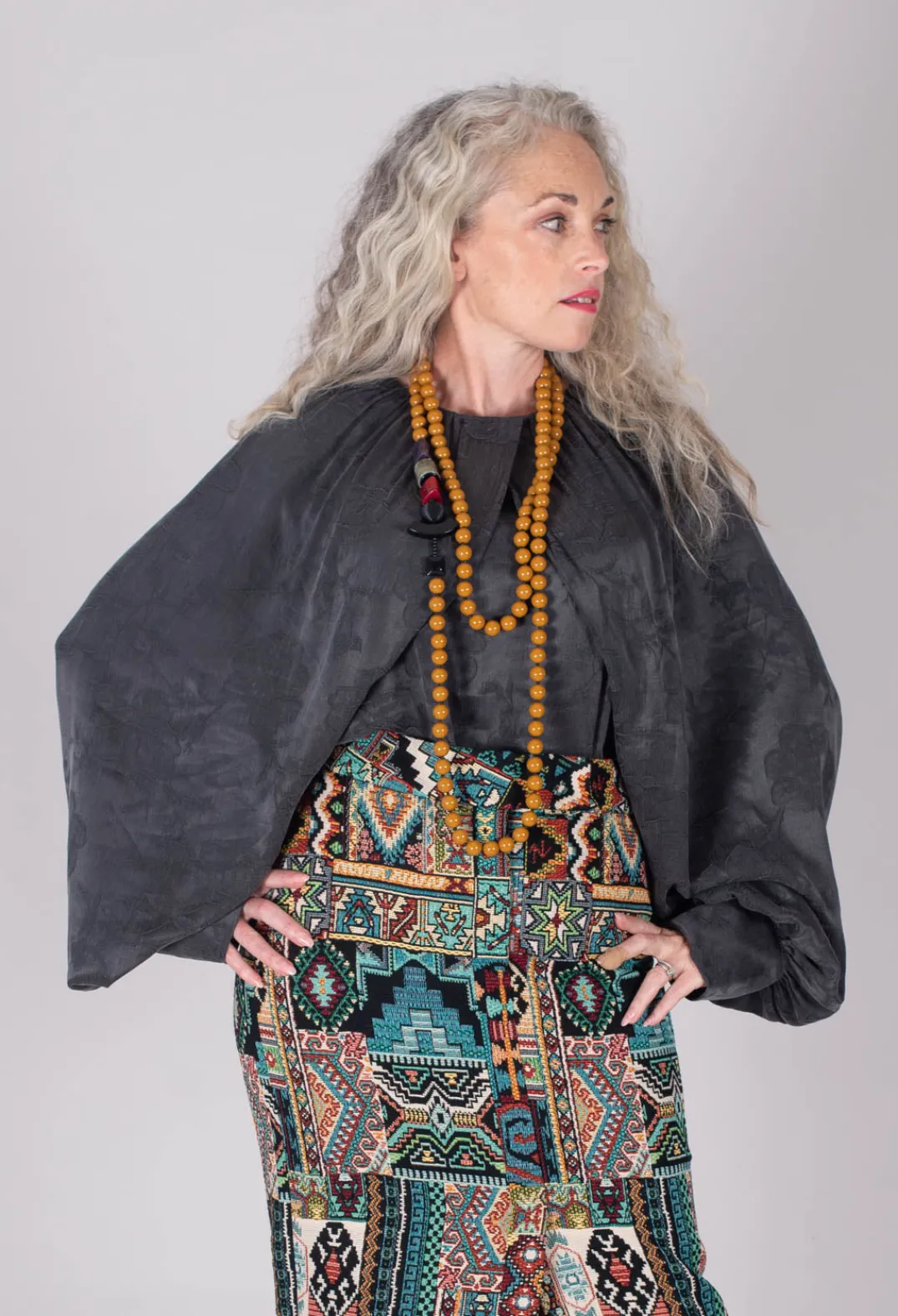 Beatrice B Shirts & Blouses^Aglaia Open Sleeve Top in Anthracite