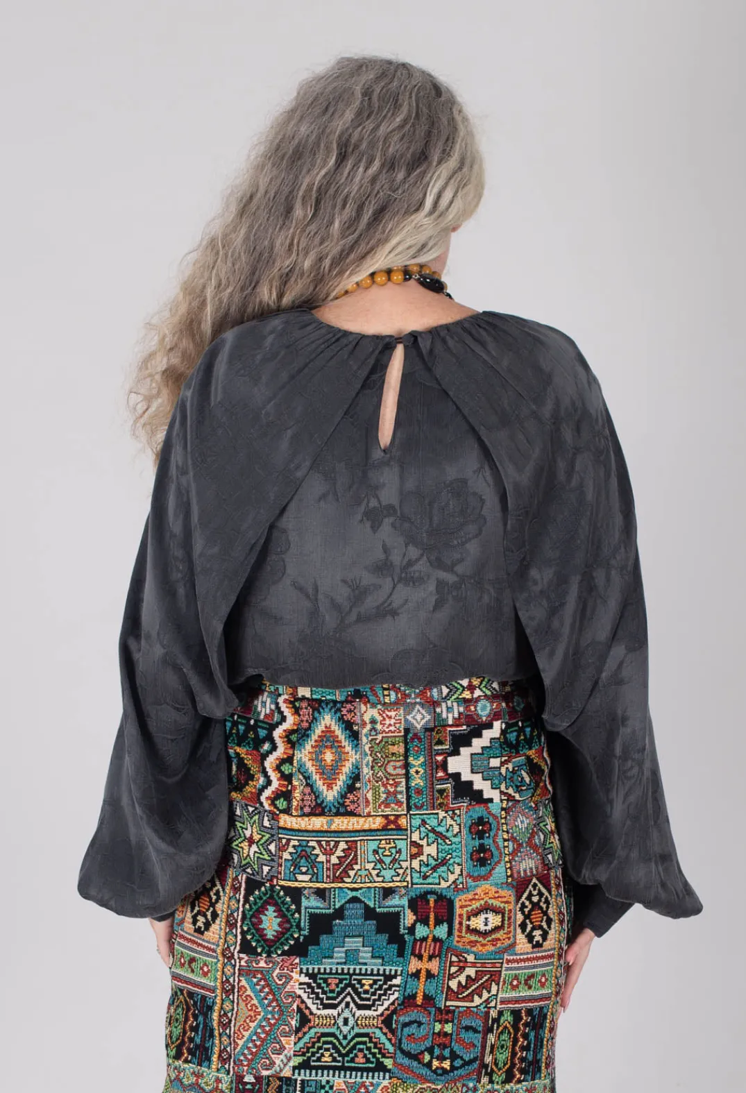 Beatrice B Shirts & Blouses^Aglaia Open Sleeve Top in Anthracite