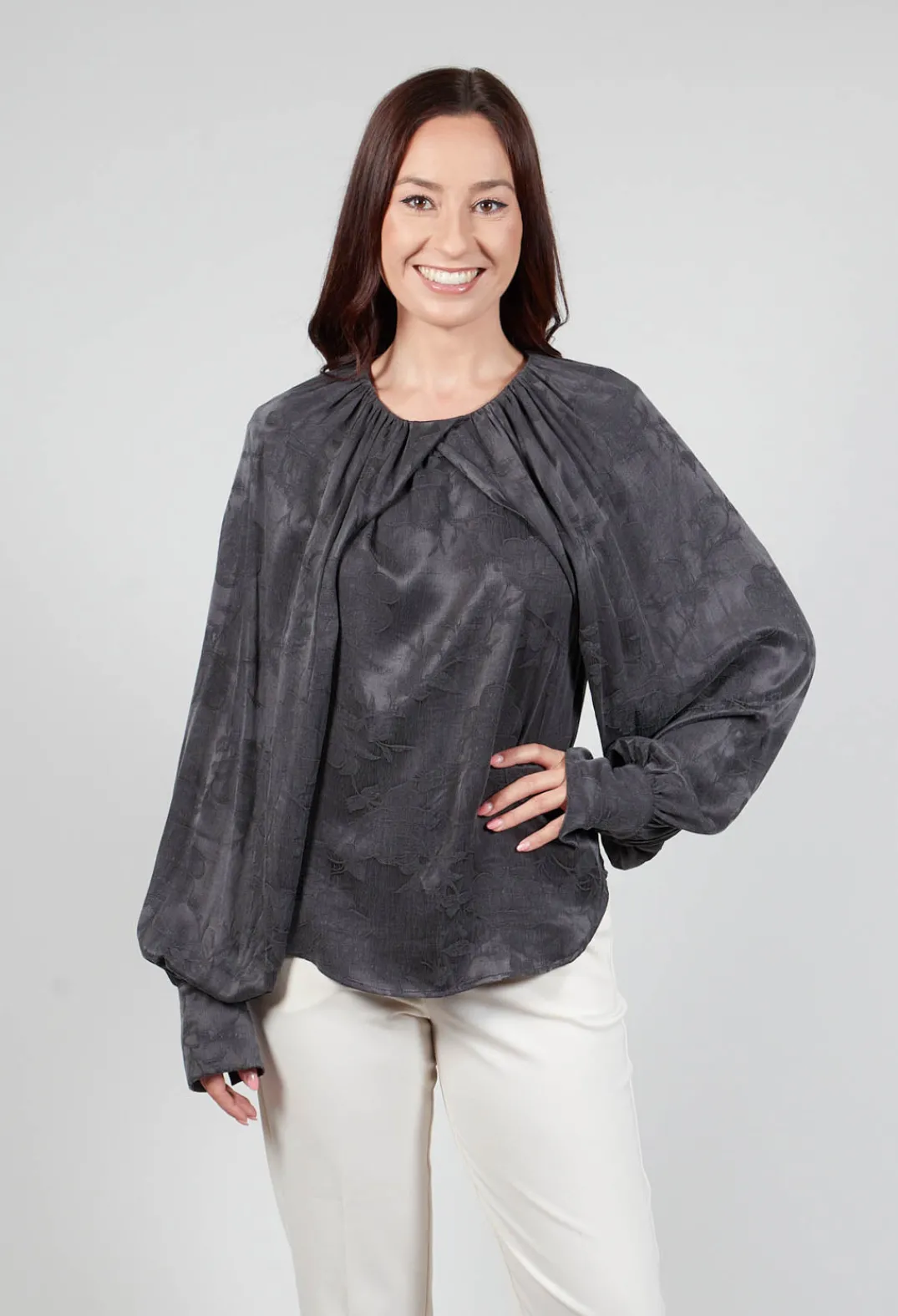 Beatrice B Shirts & Blouses^Aglaia Open Sleeve Top in Anthracite