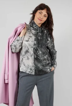 Beatrice B Shirts & Blouses^Amanda Blouse in Optical Grey