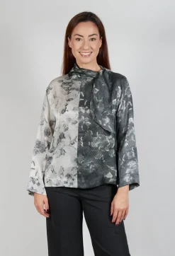 Beatrice B Shirts & Blouses^Amanda Blouse in Optical Grey