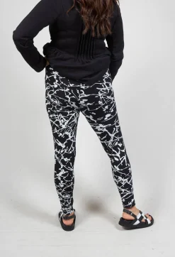 Bread and Butter Leggings^Ankle Cropped Leggings in Black with White Print