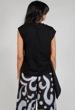 Mei Meij Tops^Asymmetric Cut Top in Black