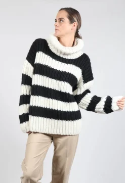 Fringe Knitwear|Jumpers^Ava Sweater in Black and White