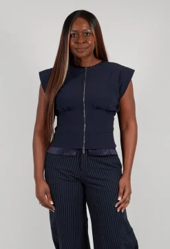 High Jackets^Begin Waistcoat in Black