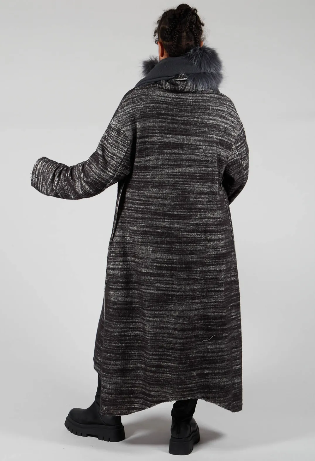 a_me Coats^Bloom Coat in Black and White