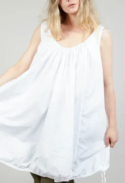 Amici Tops^Boat Neckline Top in Bianco