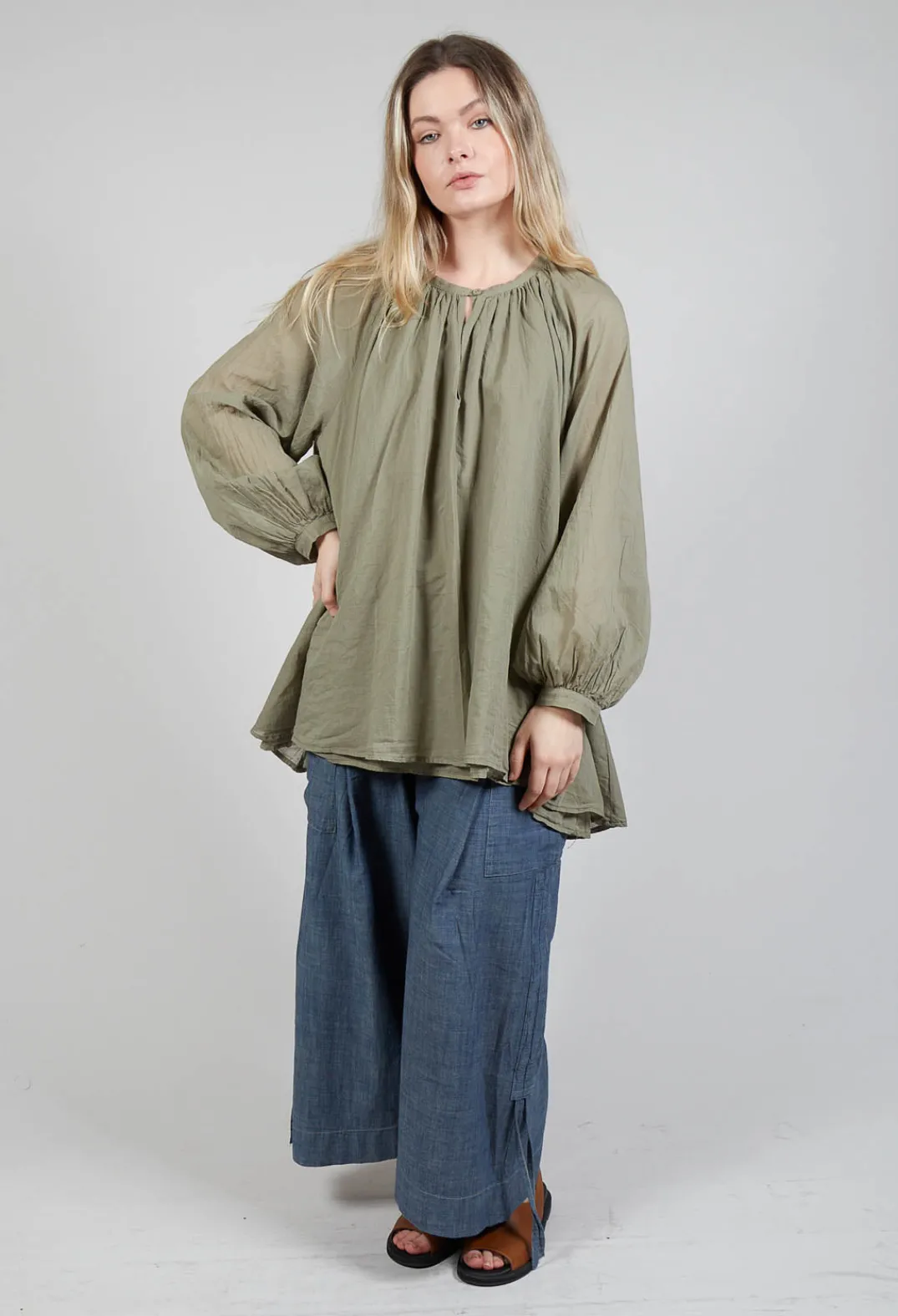 Amici Tops^Bohemian Blouse in Sage