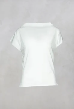Moyuru T-shirts^Boxy T-Shirt in White