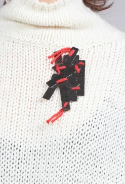 Crea Concept Brooches^Brooch in Silver and Red