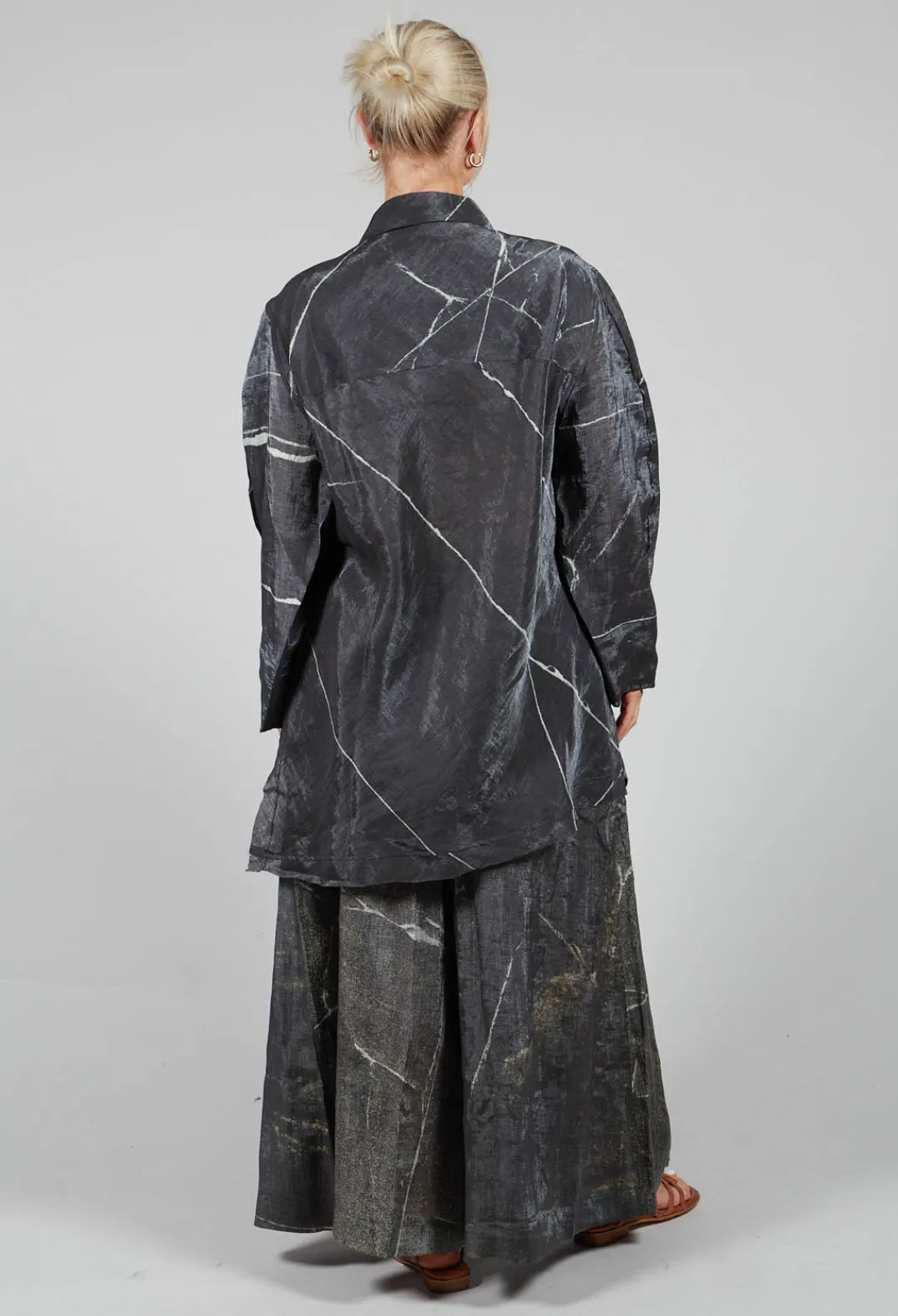 La Vaca Loca Shirts & Blouses^Buque Tunic in Off Black Banner