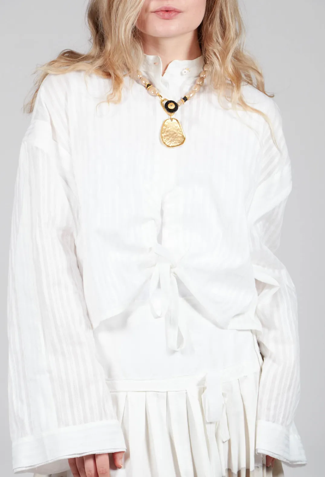 High Tops^Cameo Top in White