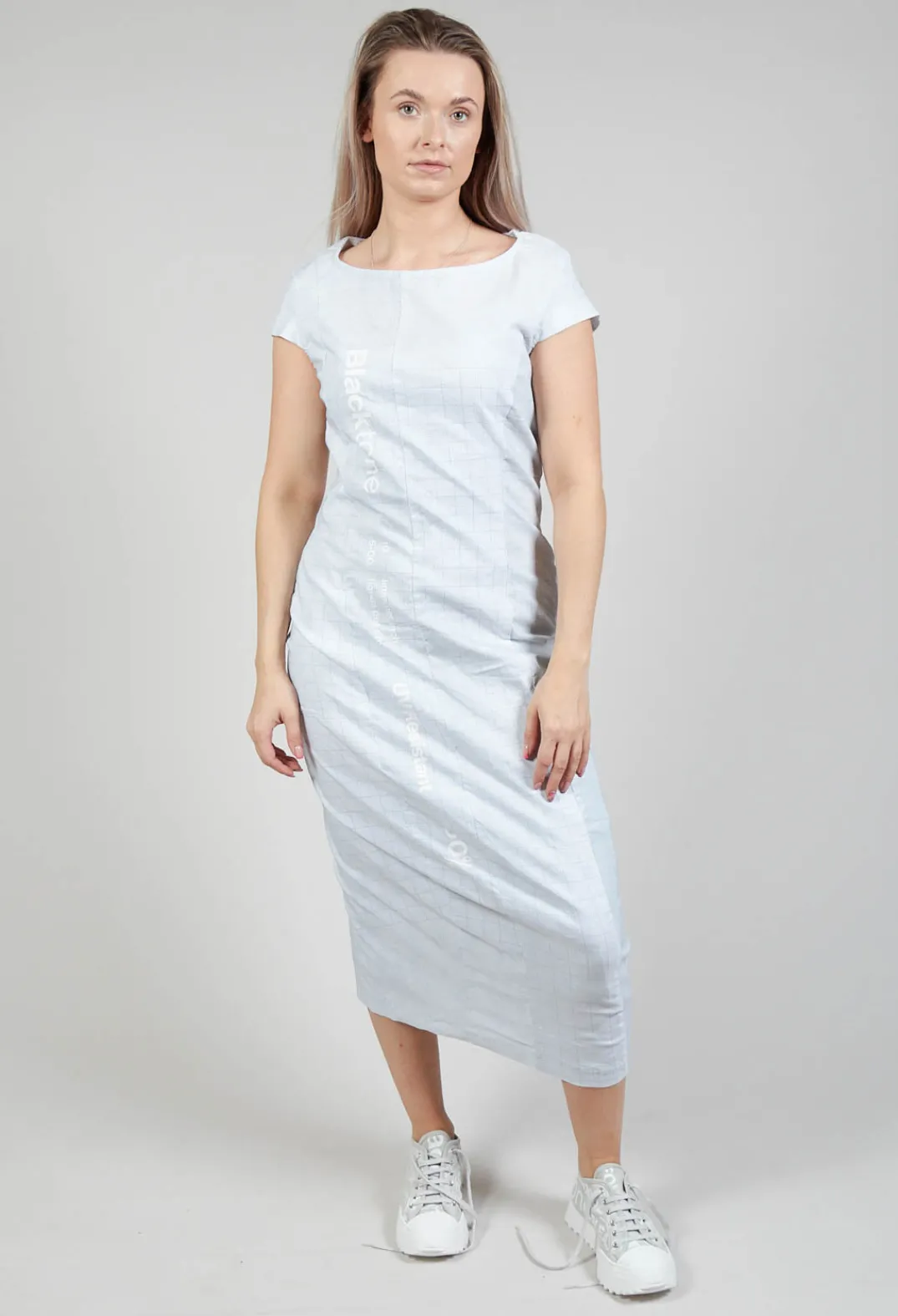 Rundholz Black Label Dresses^Capped Sleeve Slim Fit Dress in Placed Grey Print
