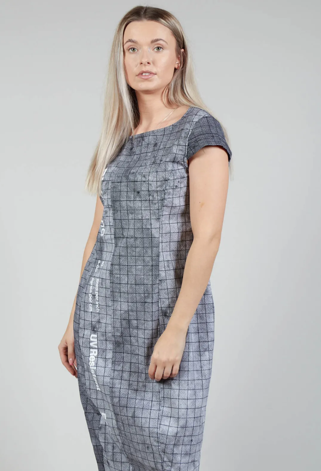 Rundholz Black Label Dresses^Capped Sleeve Slim Fit Dress in Placed Black Print