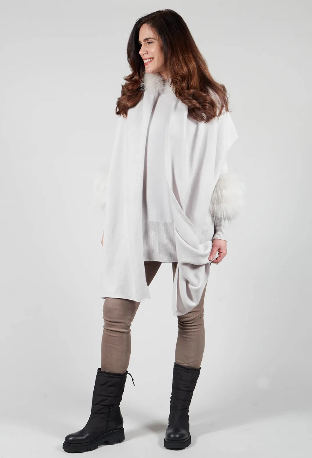 Dom Goor Knitwear|Jumpers^Cashmere Jumper with Fur Trim Sleeves in Fog