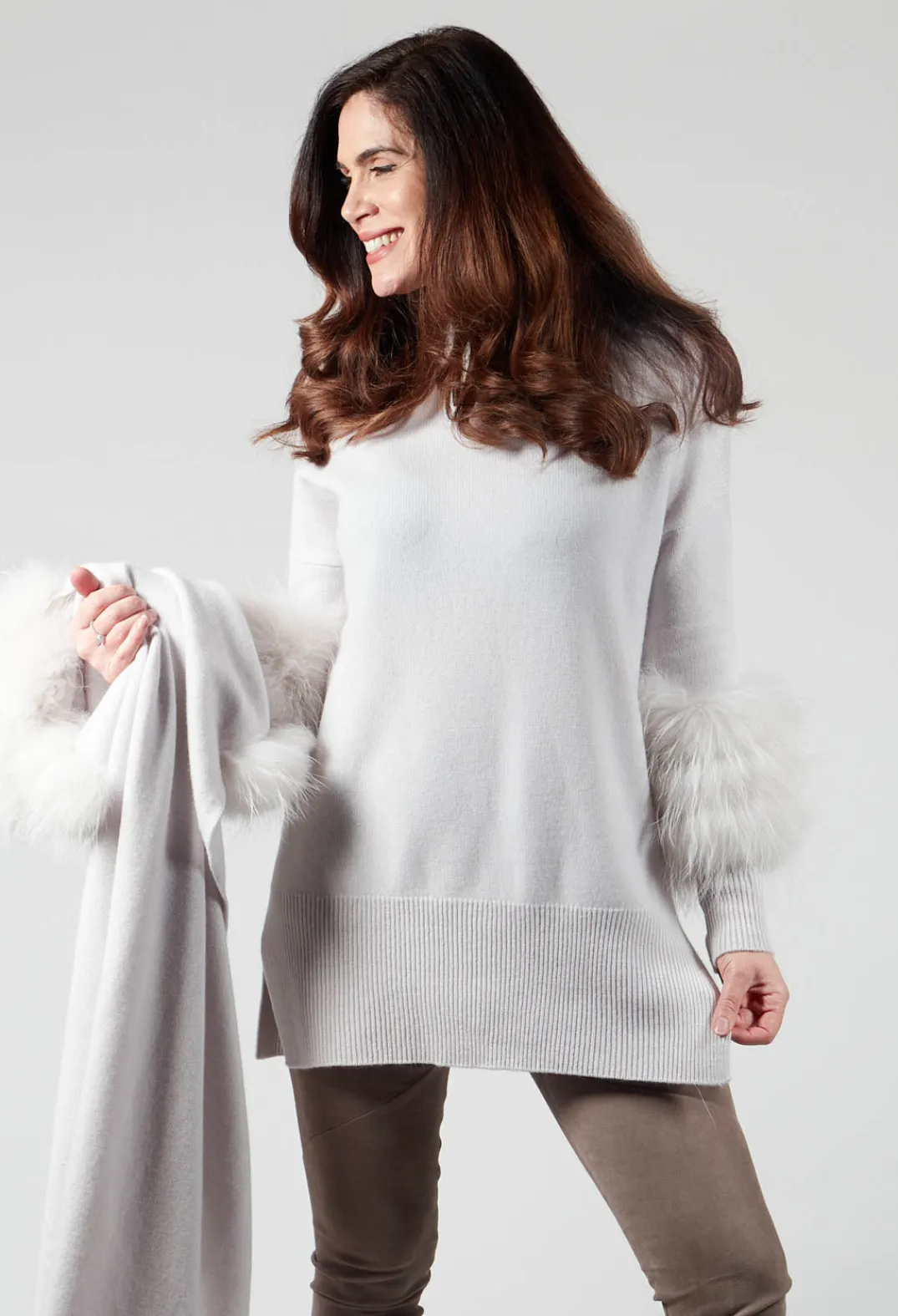 Dom Goor Knitwear|Jumpers^Cashmere Jumper with Fur Trim Sleeves in Fog