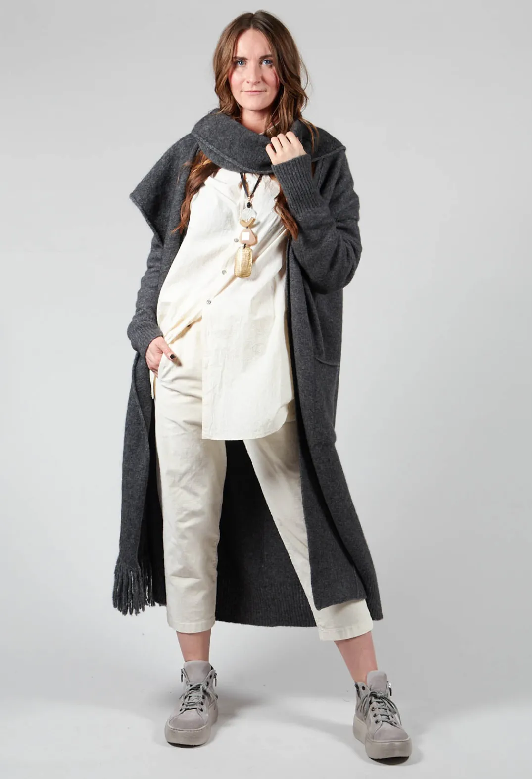 Isabel Benenato Cardigans^Cashmere Long Length Cardigan in Graphite