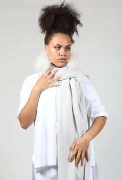 Dom Goor Scarves^Cashmere Scarf with Fur Trim in Fog