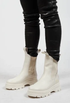 BRGN Boots^Chelsea Boots in Sand