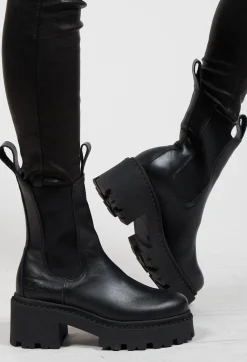 BRGN Boots^Chelsea Heel Boots in New Black