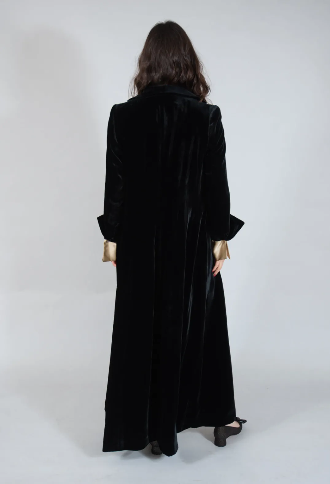 T.ba Coats^Classic Coat in Black