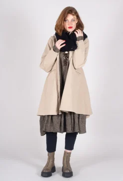 Privatsachen Coats^Cliquid Coat in Karton Beige