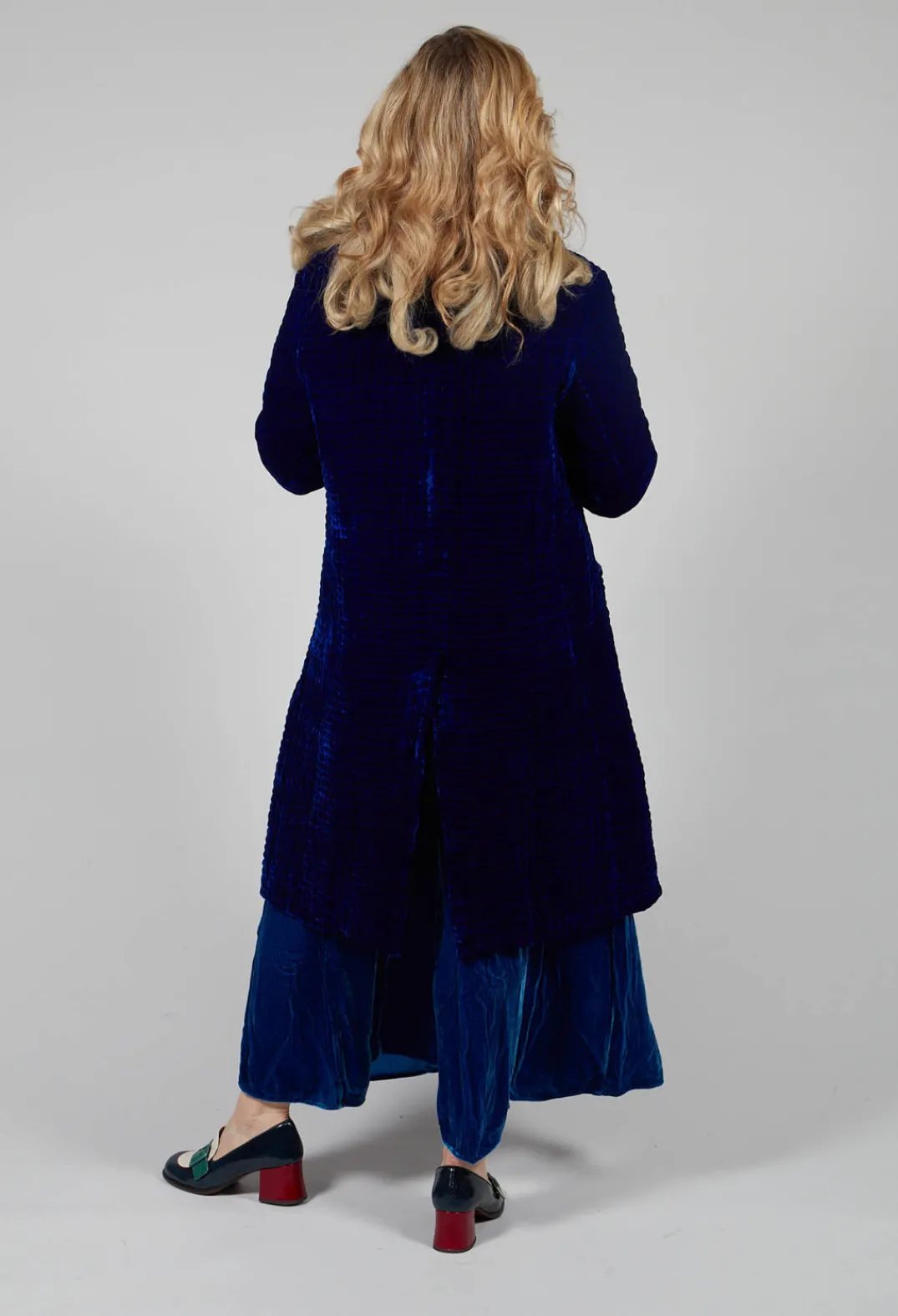 Bianco Levrin Jackets^Colette Pomegranate Jacket in Velvet Plain Cobalt