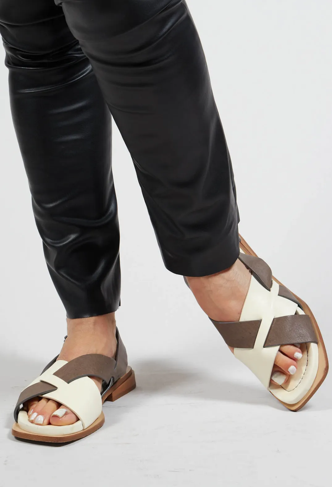 Malloni Sandals^Contrasting Cross Over Sandals in Latte/Piombo