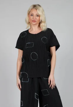 Tadashi Tops^Crinkle Geometric Top in Black