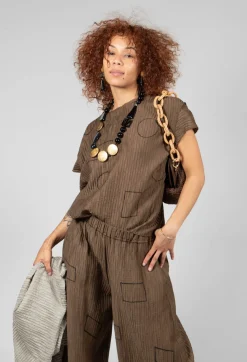 Tadashi Tops^Crinkle Geometric Top in Ciocco