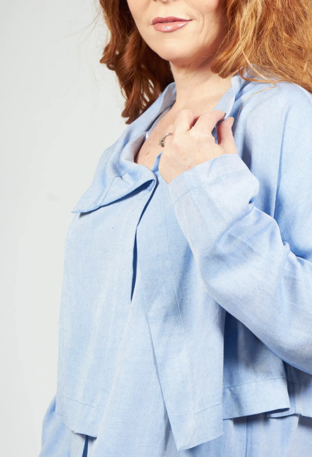 Nijii Jackets^Cropped Cardigan with Pointed Collar in Light Blue