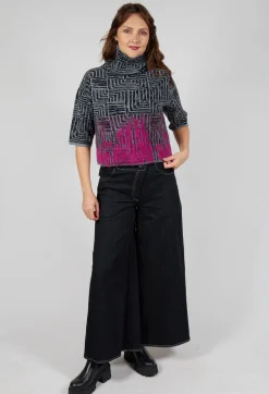 Sarah Pacini Jumpers^Cropped Sweater in Dark Grey and Magenta