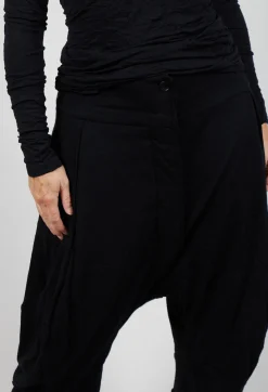 Rundholz Mainline Trousers^Cropped Trousers in Black Black