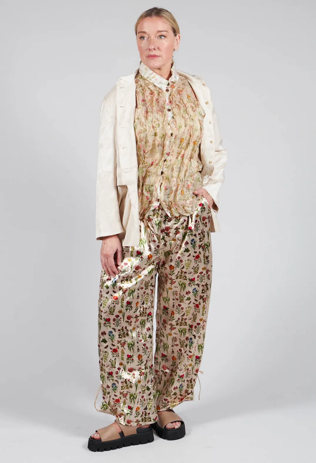 Aleksandr Manamis Trousers^Cropped Trousers in Petite Fleurs