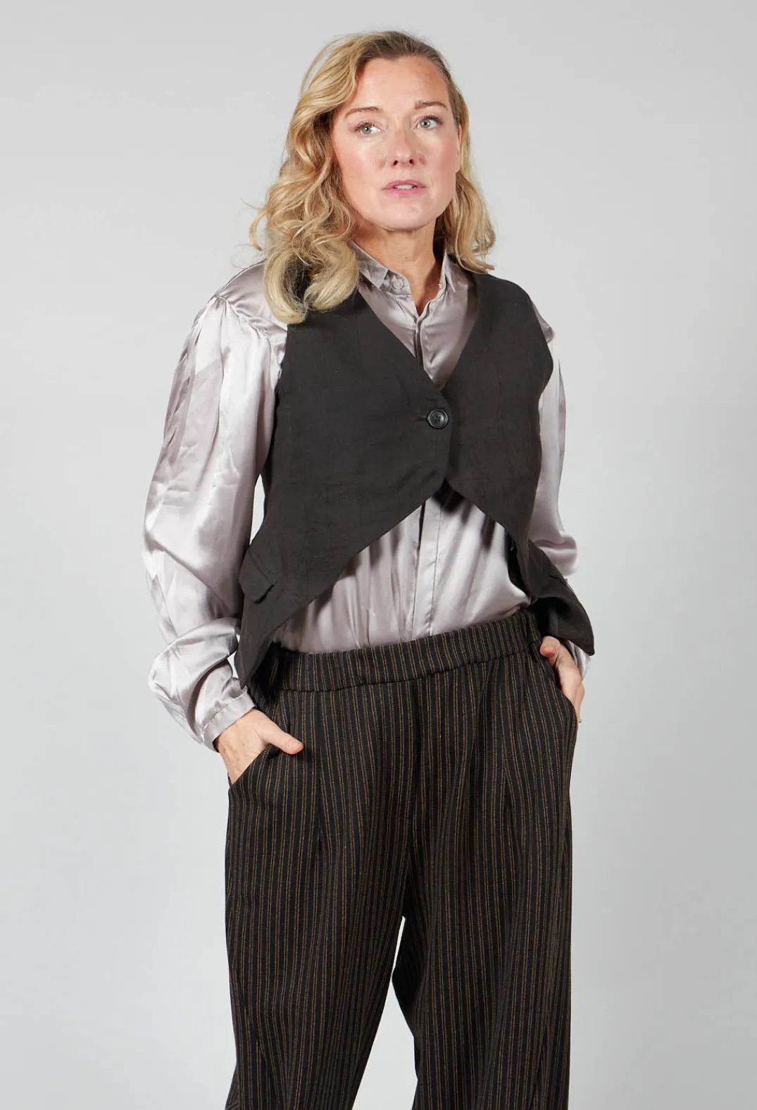 Rundholz Mainline Tops^Cropped Waistcoat in Espresso Cloud