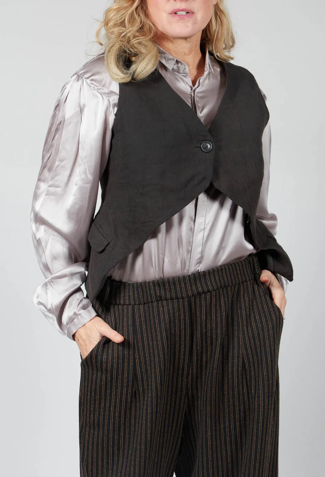 Rundholz Mainline Tops^Cropped Waistcoat in Espresso Cloud