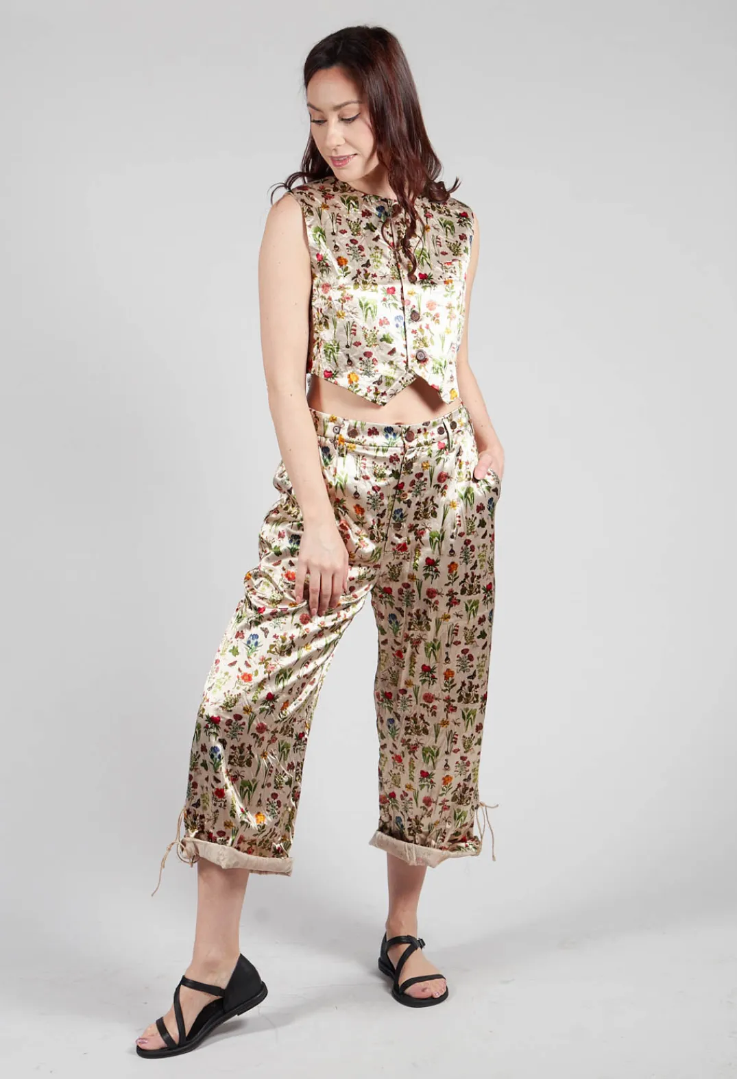Aleksandr Manamis Jackets^Cropped Waistcoat in Petite Fleurs