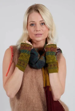 Butapana Gloves^Decorative Wool Gloves in Olive
