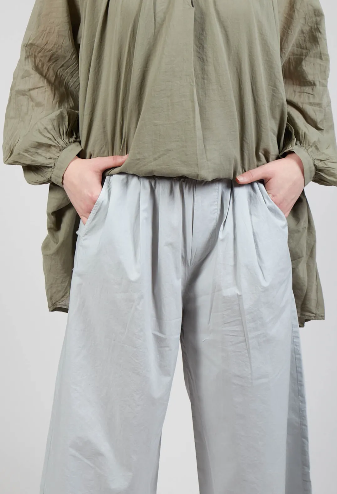 Amici Trousers^Elasticated Waist Trousers in Oyster Grey