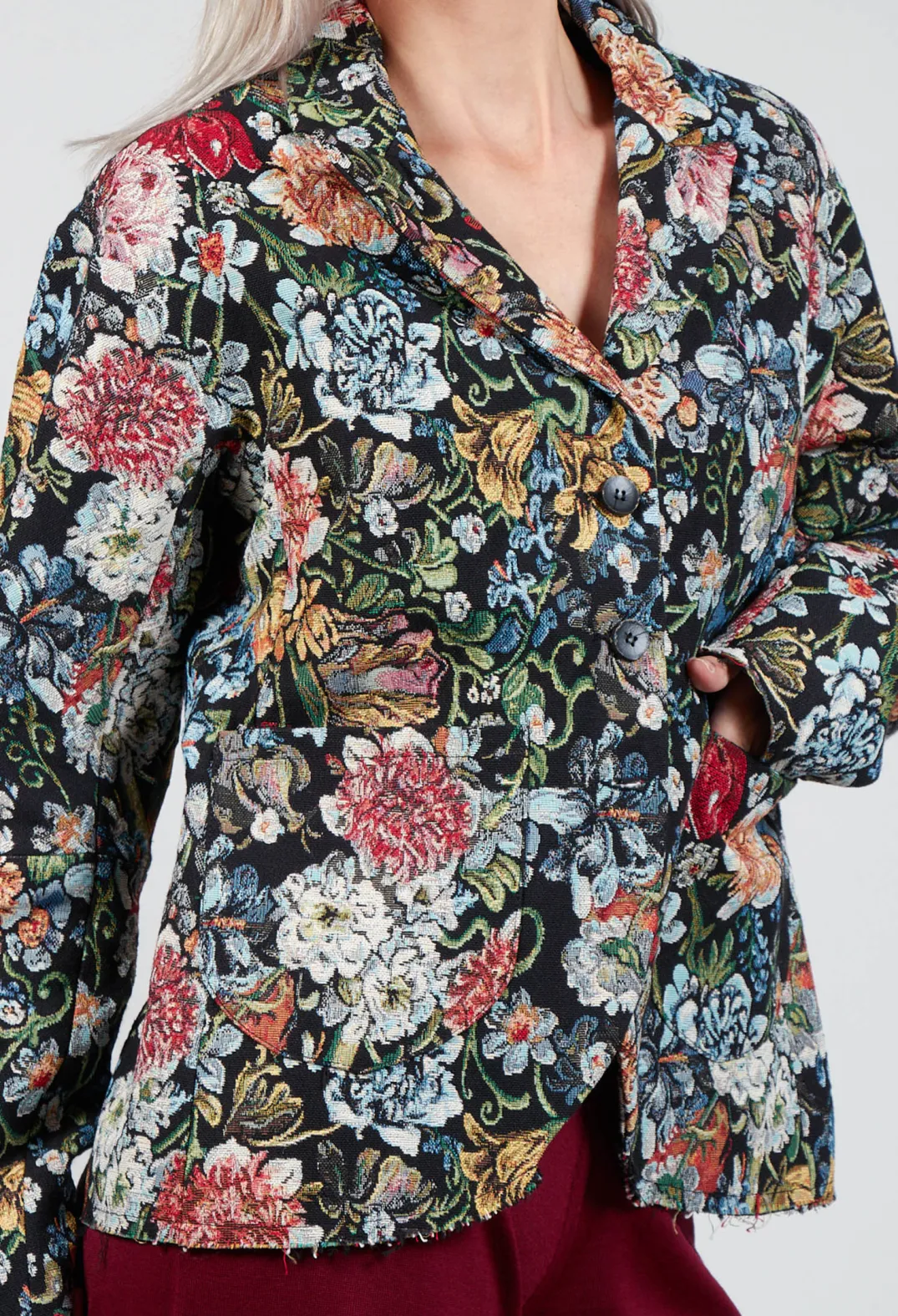 Marc Point Jackets^Embroidered Blazer in Multicolour