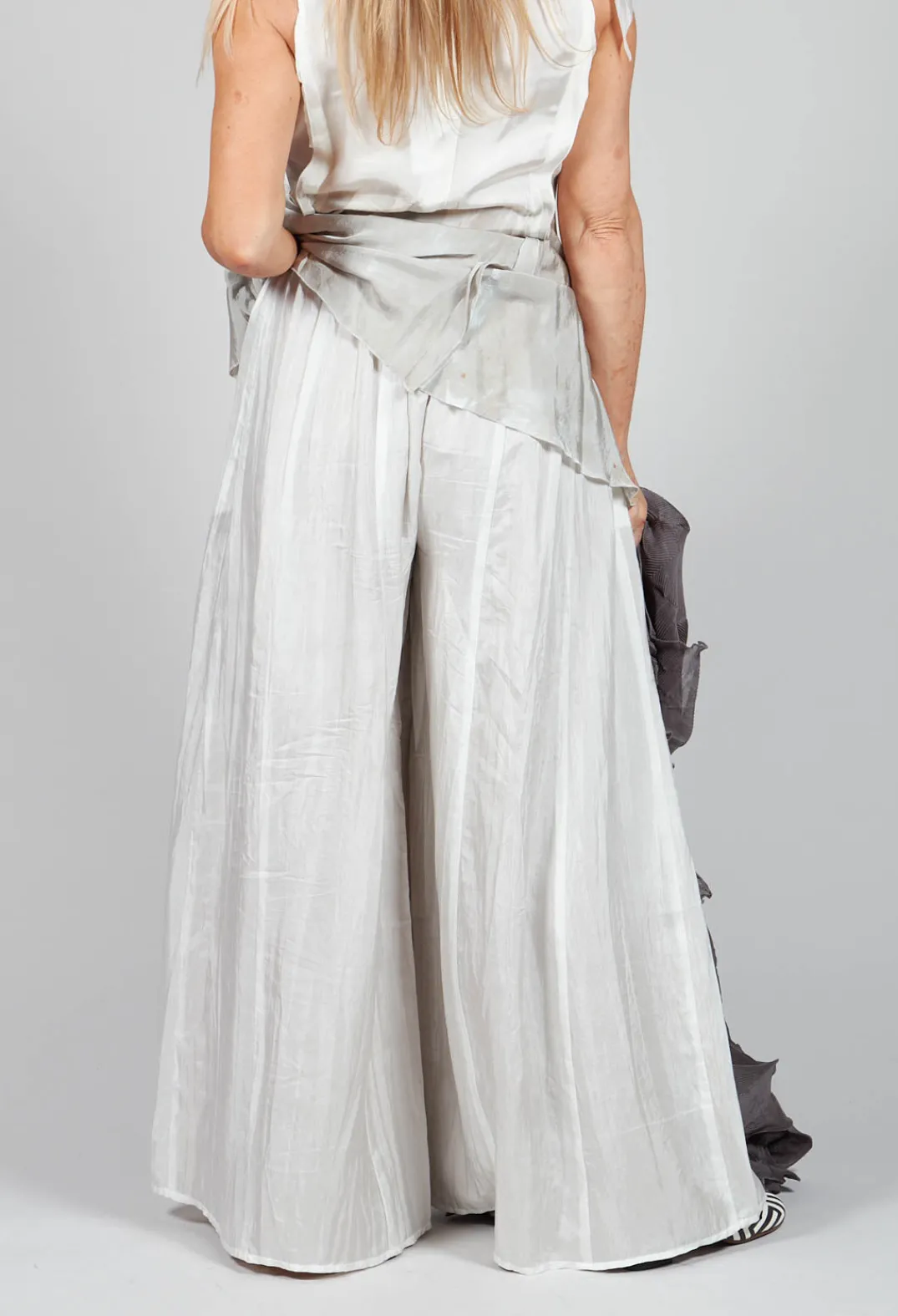 Bianco Levrin Trousers^Emma Pants Reversible in Plain Cream