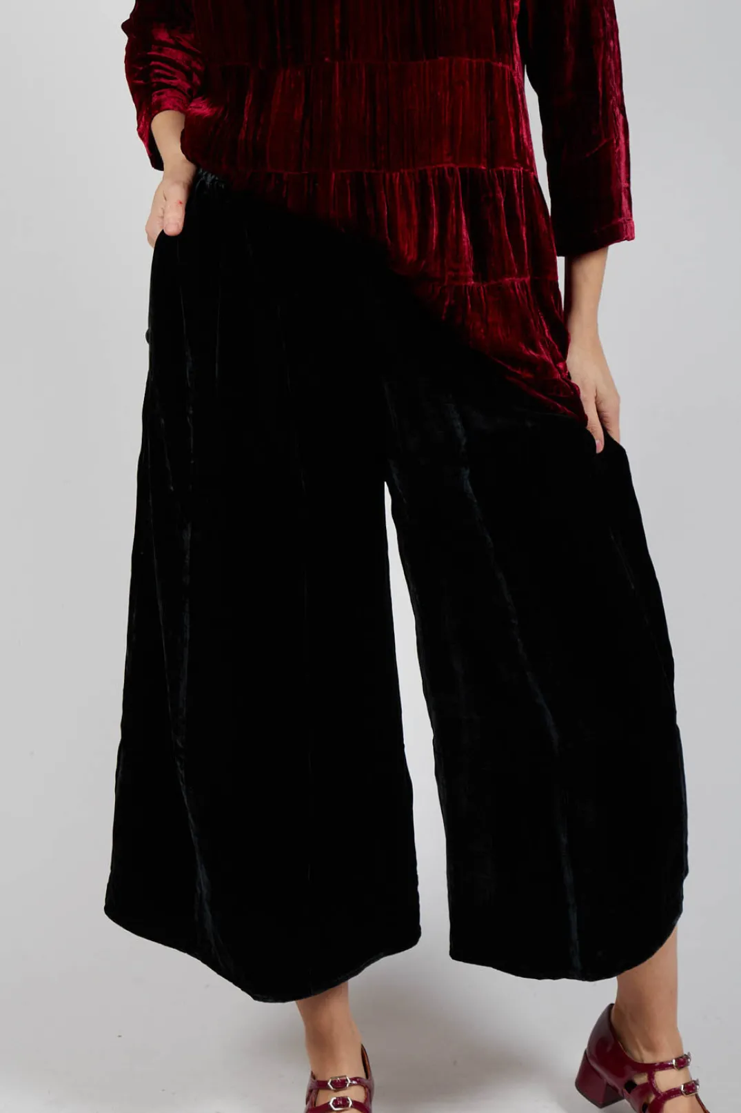 Bianco Levrin Trousers^Emma Trousers in Black