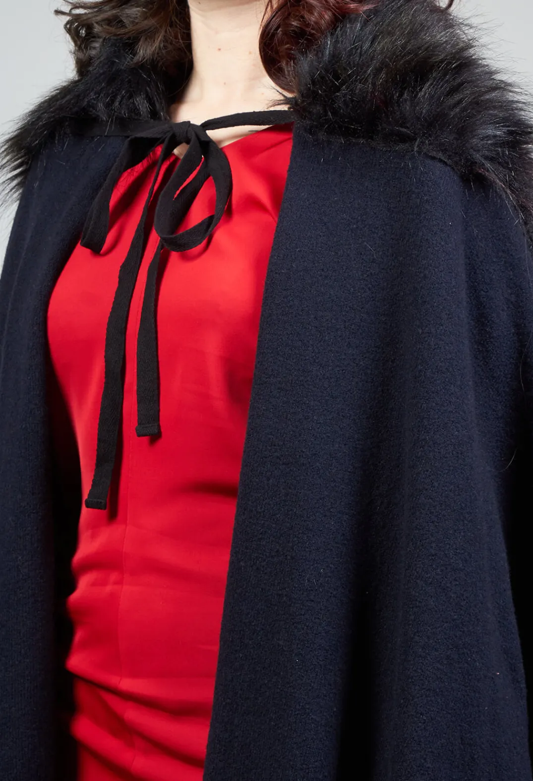 Rundholz Black Label Scarves^Faux Fur Scarf in Dark Blue