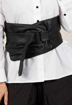 Bread and Butter Belts^Faux Leather Belt in Black