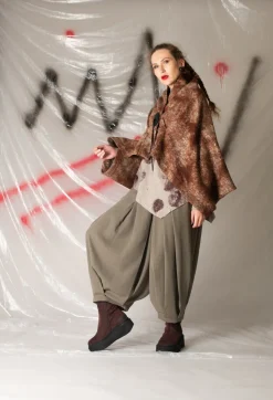Moyuru Coats^Felted Cape in Brown