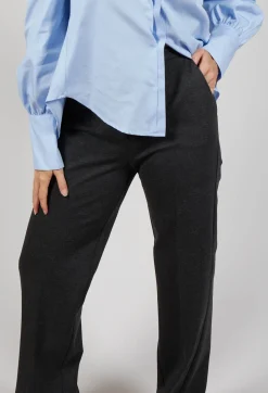 Beatrice B Trousers^Fit Trousers in Dark Grey