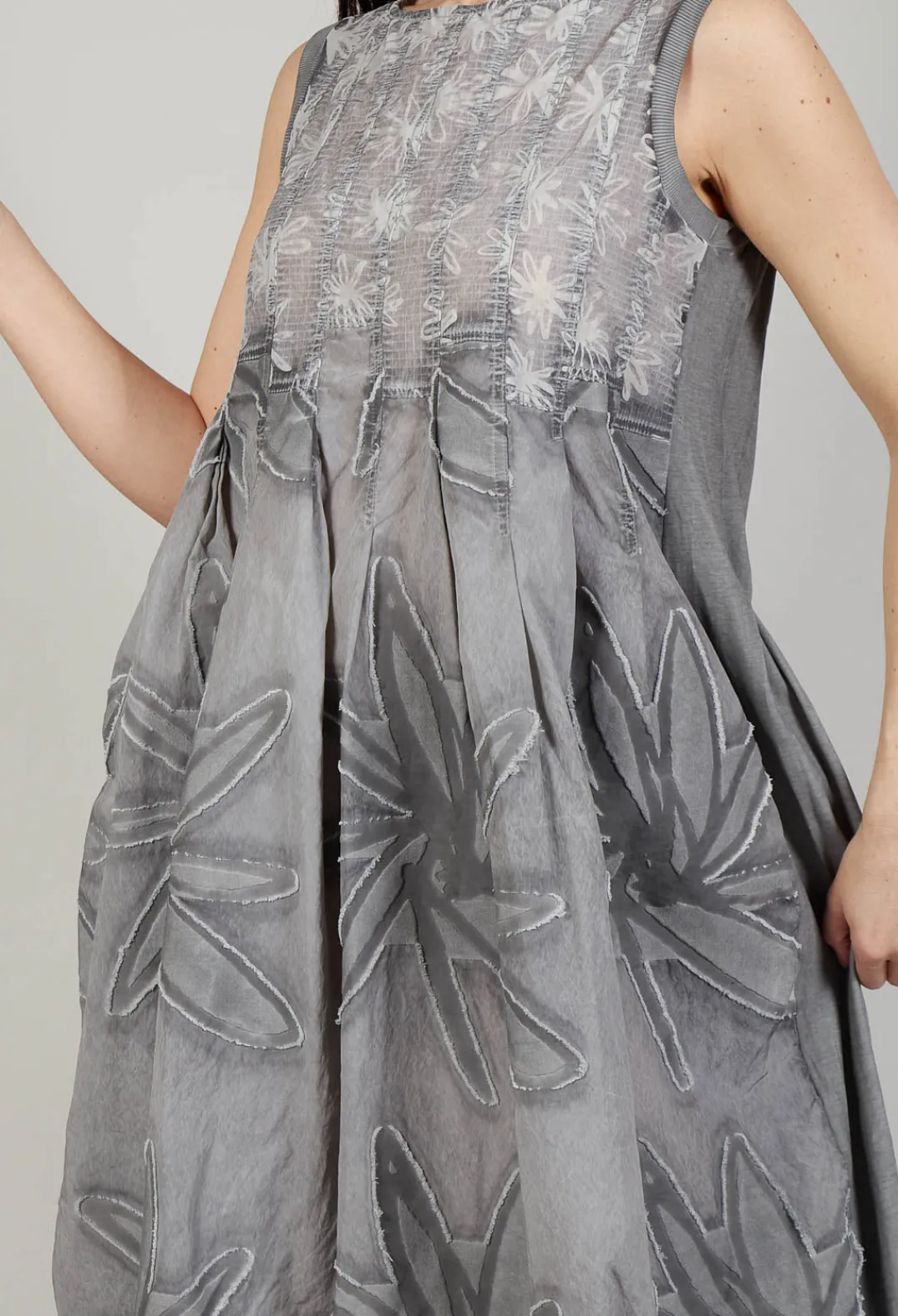 Rundholz Dip Dresses^Flower Print Babydoll Dress in C.Coal 70% Cloud