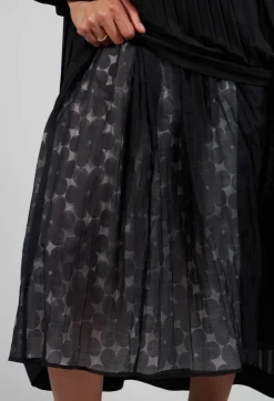 Mei Meij Skirts^Flower Print Midi Skirt in Black
