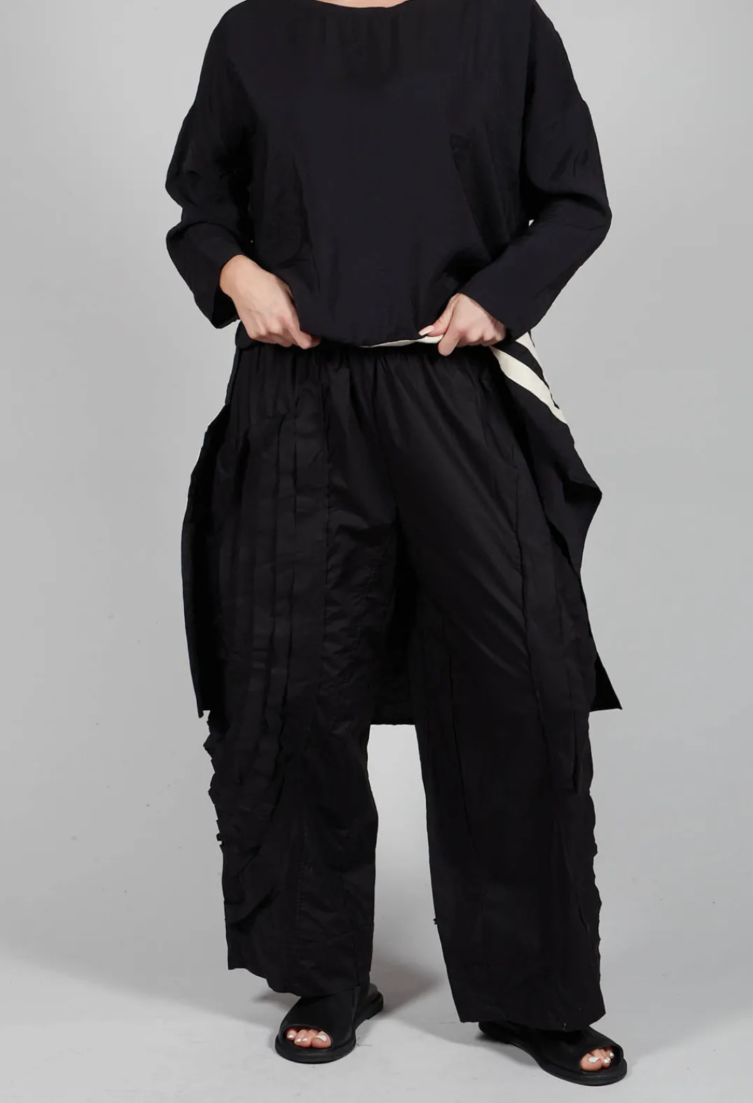 Tadashi Trousers^Fold Texture Trousers in Beige